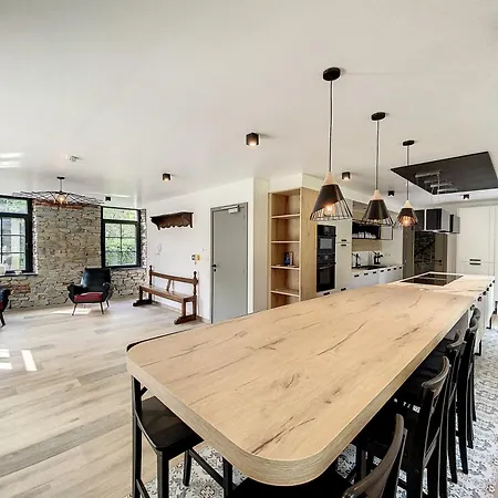 à - A La Belle Epoque D'esneux