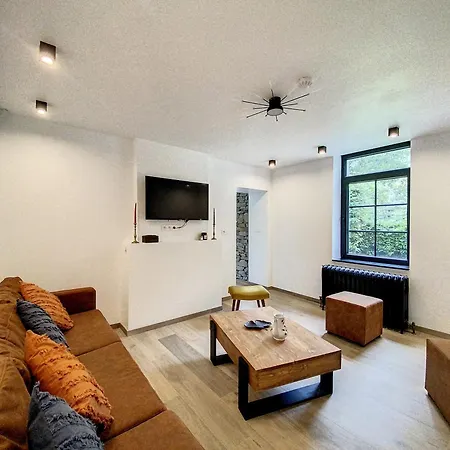 à - A La Belle Epoque D'esneux