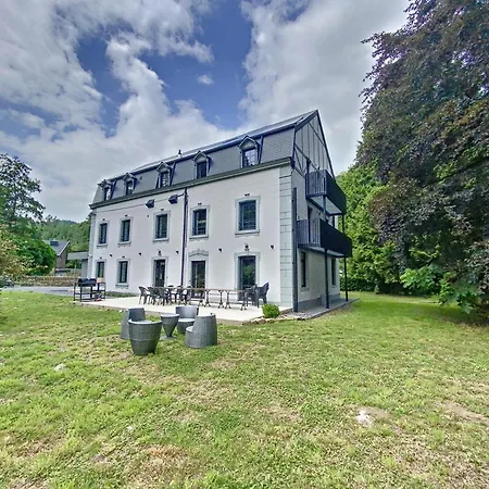 à - A La Belle Epoque D'esneux